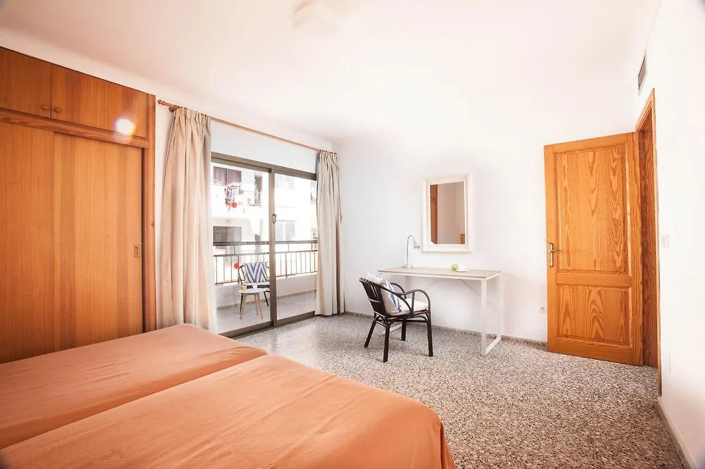Apartamentos Bahia Santa Eularia des Riu